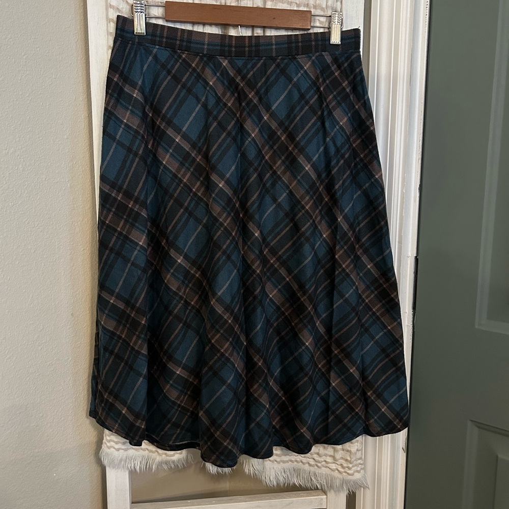 Laura Scott Plaid A-Line Skirt in Blue and Black